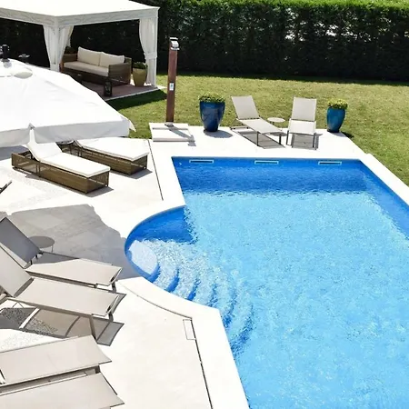 Villa Lavanda - Luxury Retreat *