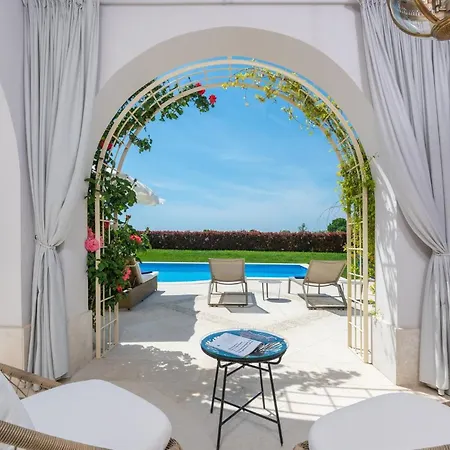 Villa Lavanda - Luxury Retreat