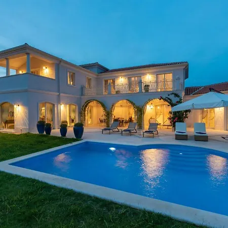 Villa Lavanda - Luxury Retreat Villa